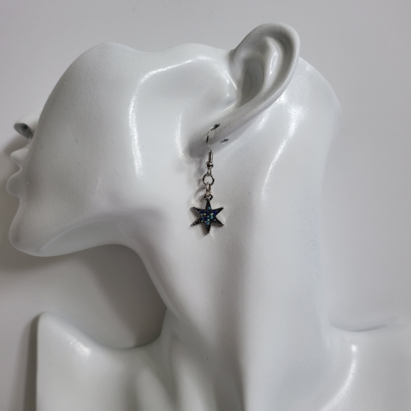 Handcrafted Star Pierced Earrings - Picture 3 of 11